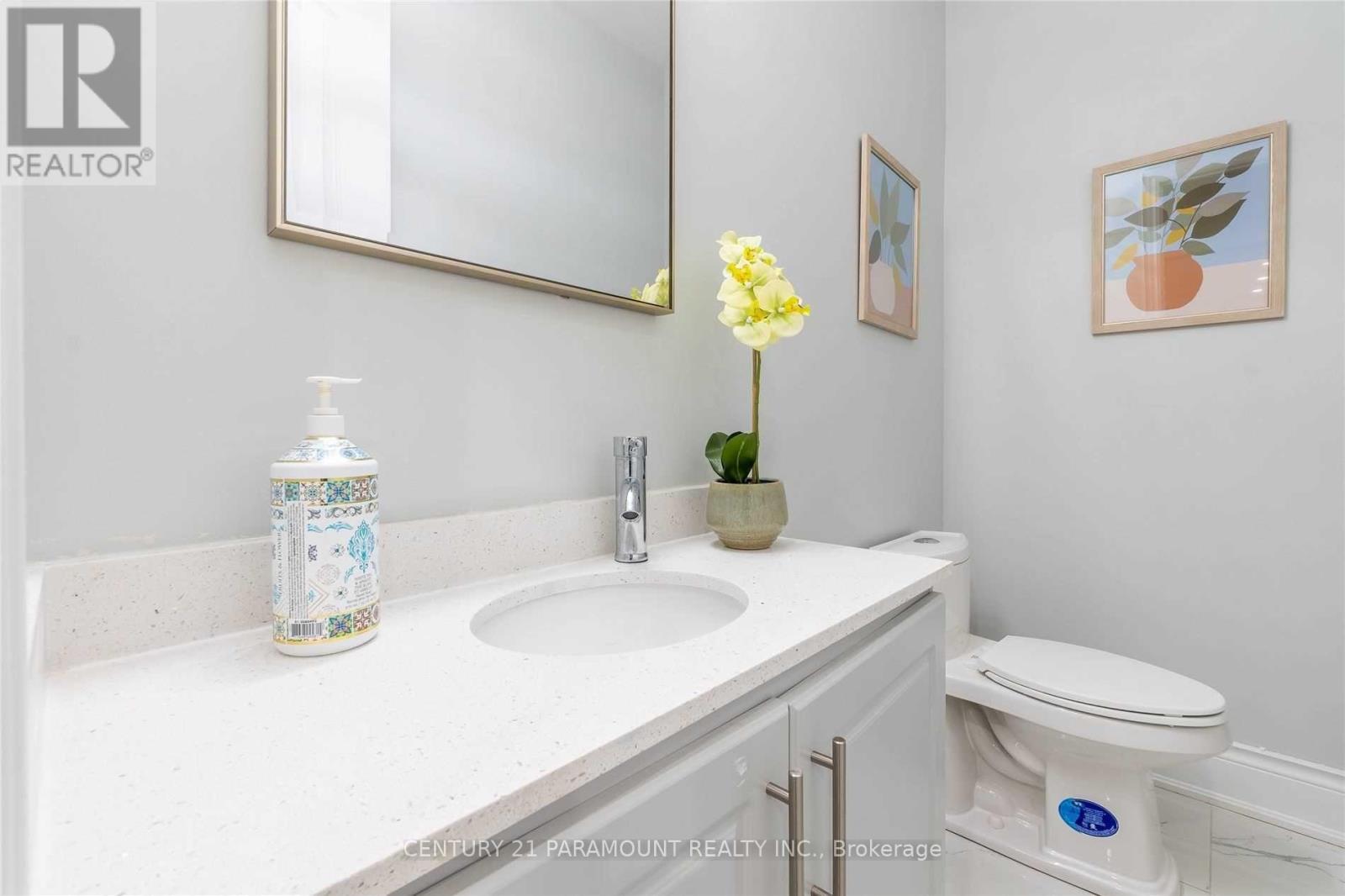 82 Leparc Road, Brampton, Ontario  L6P 2K2 - Photo 17 - W12728048