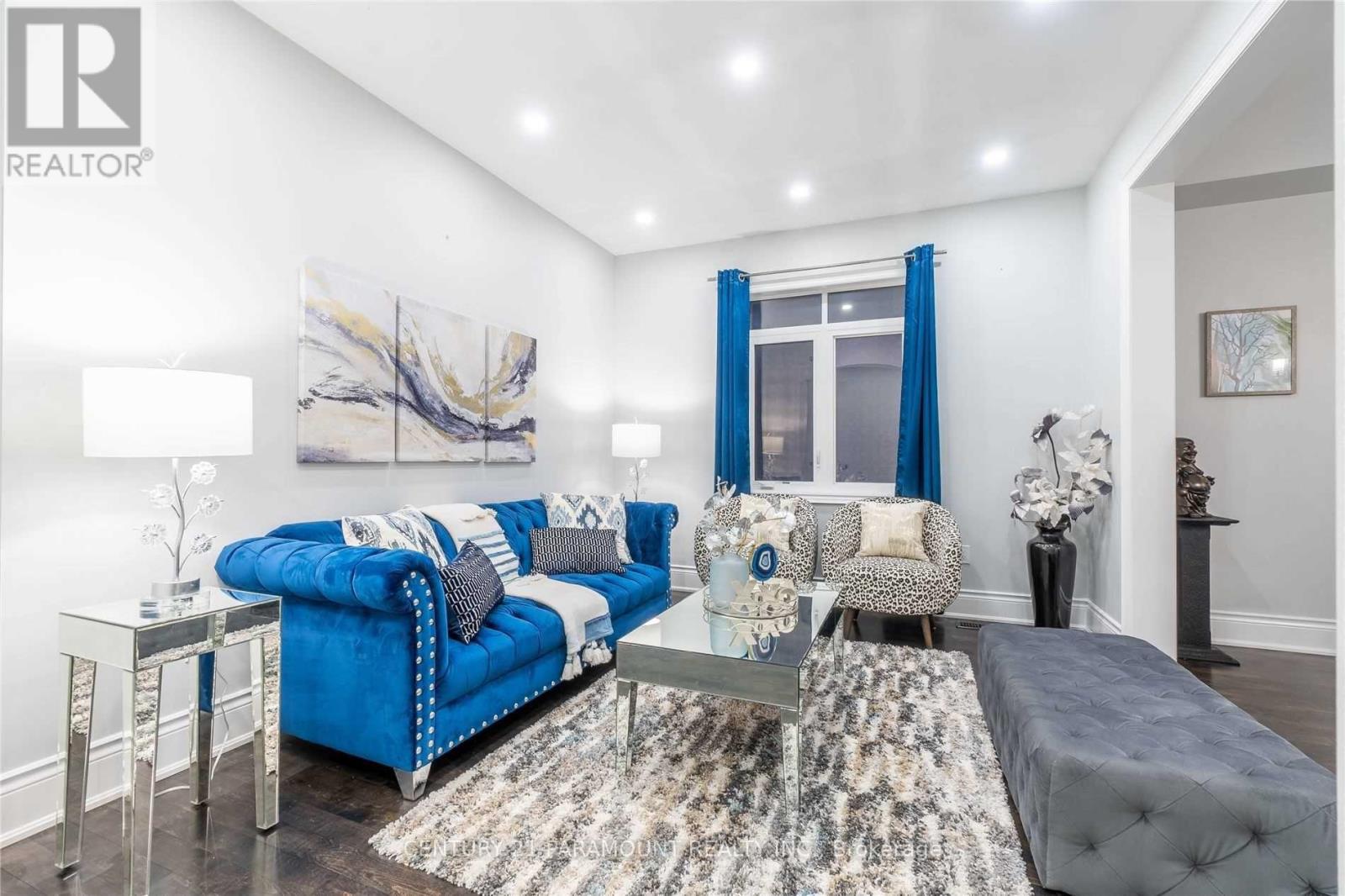 82 Leparc Road, Brampton, Ontario  L6P 2K2 - Photo 5 - W12728048