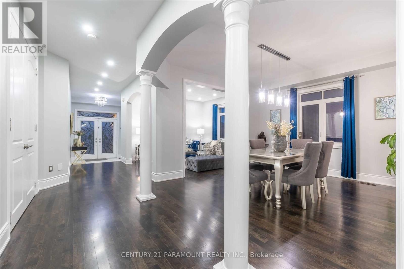 82 Leparc Road, Brampton, Ontario  L6P 2K2 - Photo 7 - W12728048