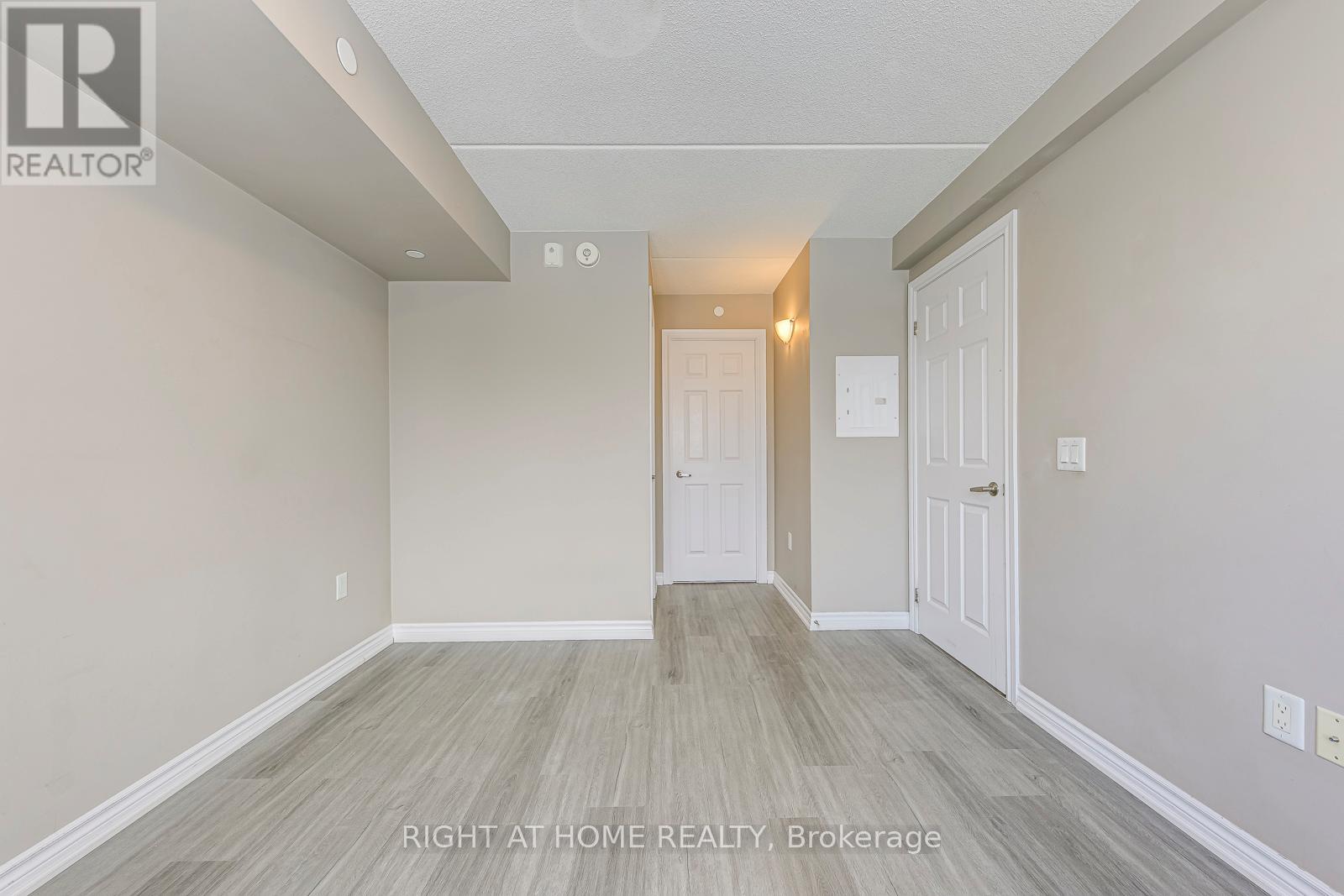 1007 - 716 Main Street E, Milton, Ontario  L9T 3P6 - Photo 20 - W12728058