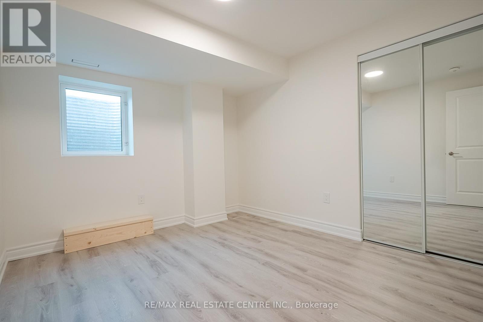 431 Ramsey Place, Milton, Ontario  L9B 1J6 - Photo 17 - W12728064