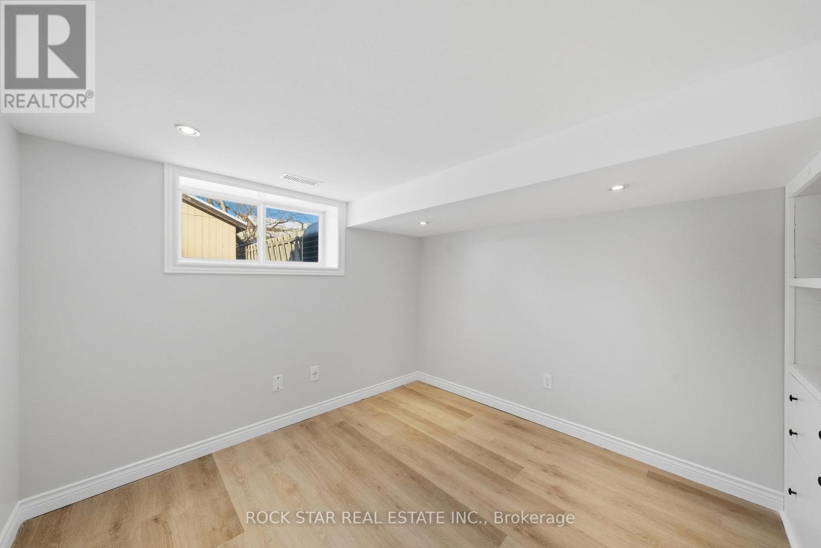 86 East 38th Street, Hamilton, Ontario  L8V 4E5 - Photo 22 - X12728050