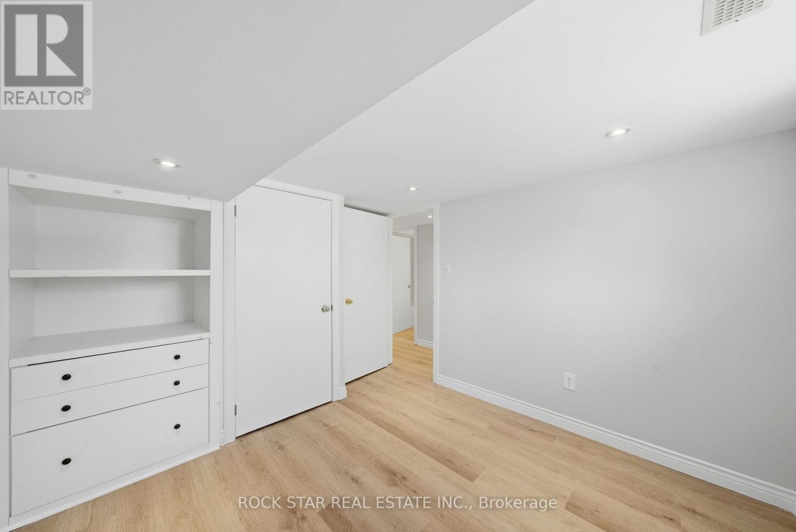 86 East 38th Street, Hamilton, Ontario  L8V 4E5 - Photo 23 - X12728050