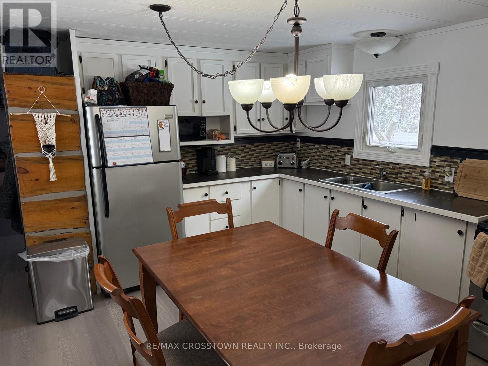 530 South Horn Lake Road, Armour, Ontario  P0A 1C0 - Photo 9 - X12728062