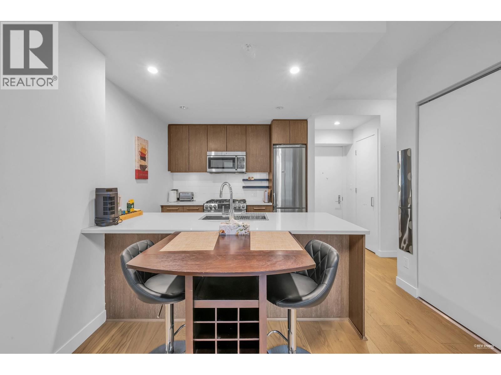 1005 9080 University Crescent, Burnaby, British Columbia  V5A 0B7 - Photo 9 - R3061857