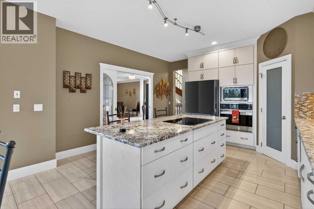 14 Christie Estate Terrace Sw, Calgary, Alberta  T3H 2Z4 - Photo 21 - A2279065