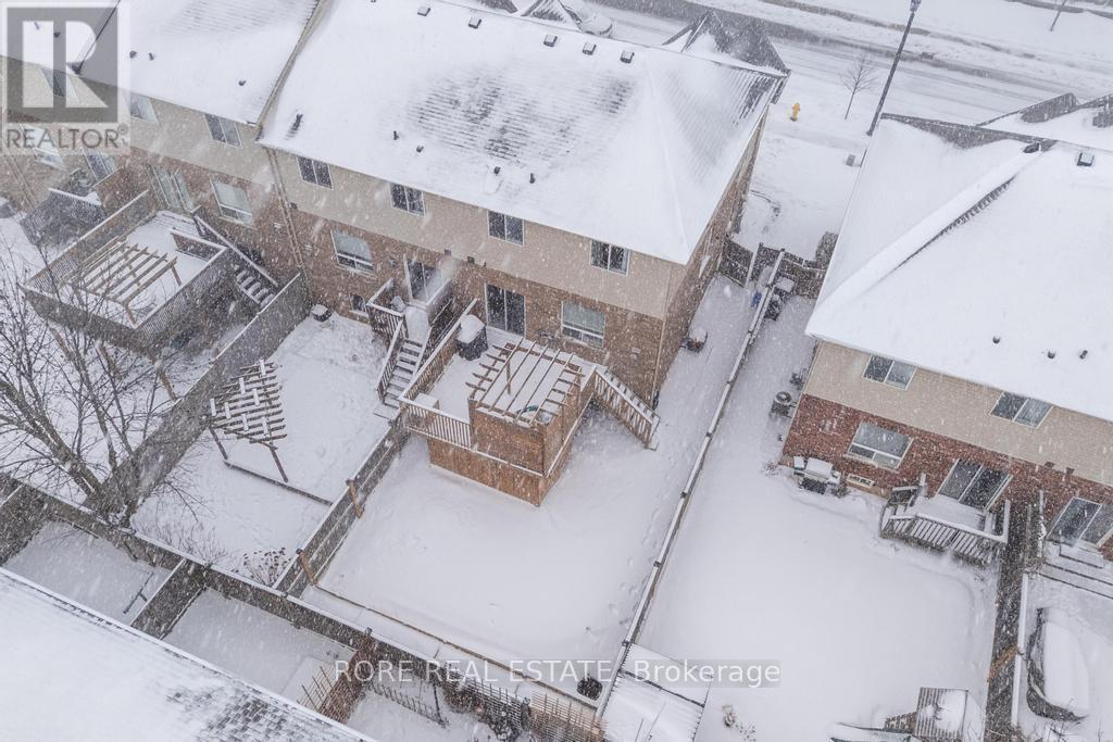 5081 Serena Drive, Lincoln, Ontario  L3J 1W4 - Photo 4 - X12728068