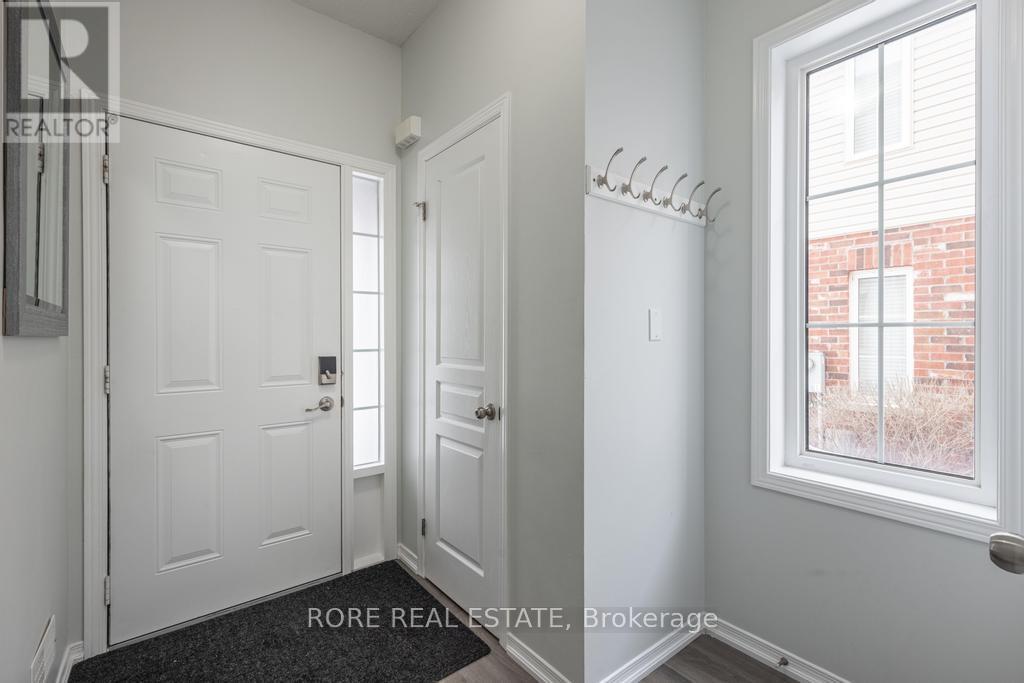 5081 Serena Drive, Lincoln, Ontario  L3J 1W4 - Photo 6 - X12728068