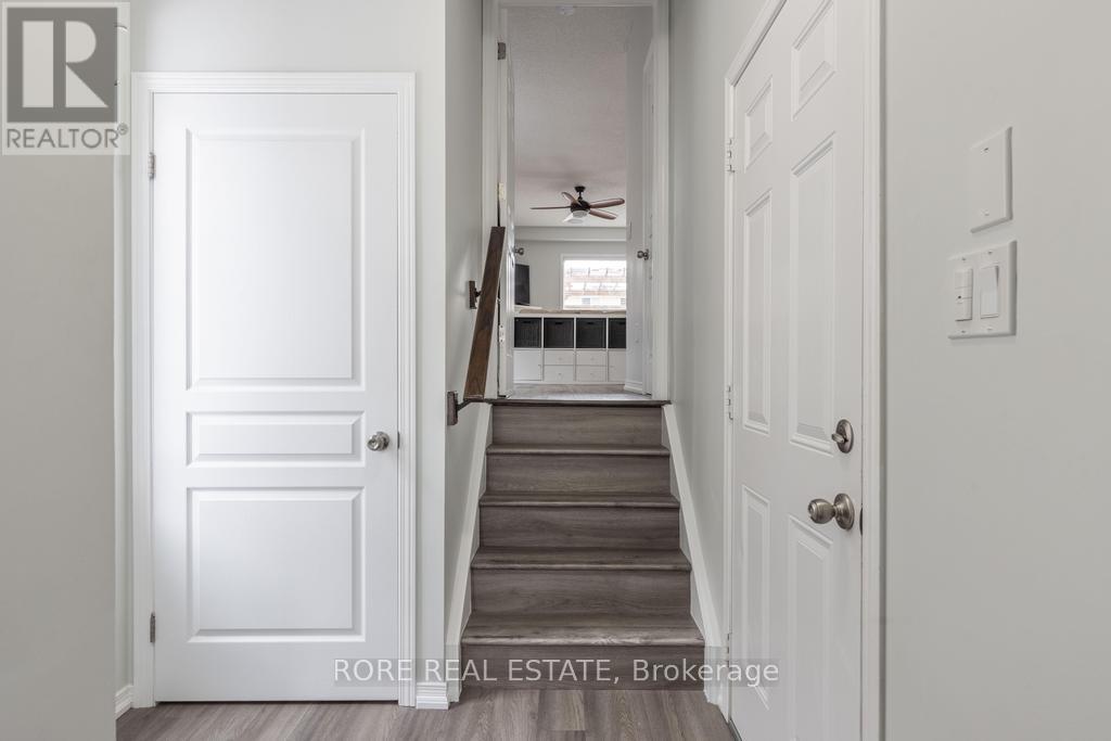 5081 Serena Drive, Lincoln, Ontario  L3J 1W4 - Photo 7 - X12728068