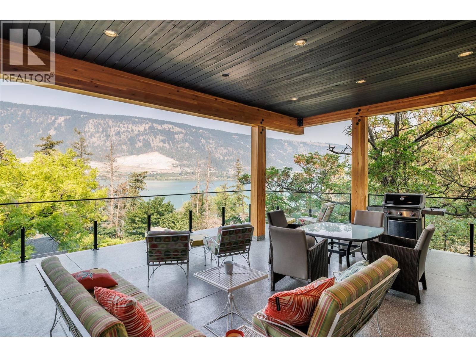 15896 Claridge Drive, Lake Country, British Columbia  V4V 2T6 - Photo 26 - 10373066