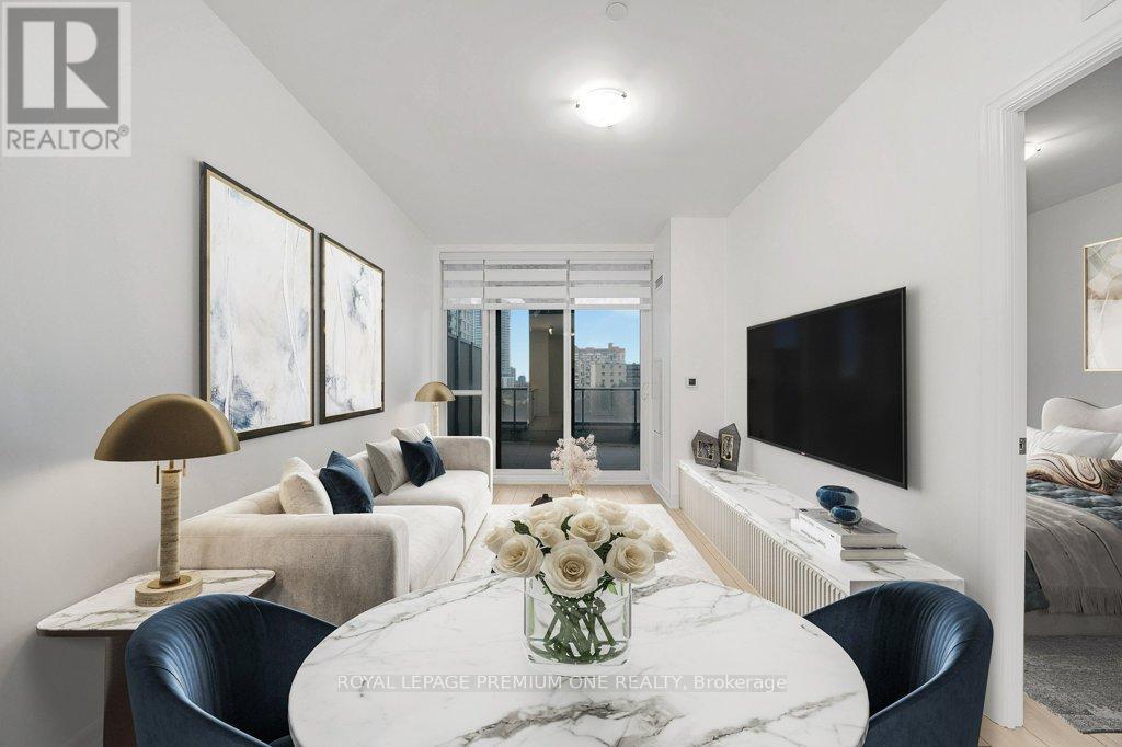 306 - 30 Elm Drive W, Mississauga, Ontario  L5A 4C3 - Photo 10 - W12728082