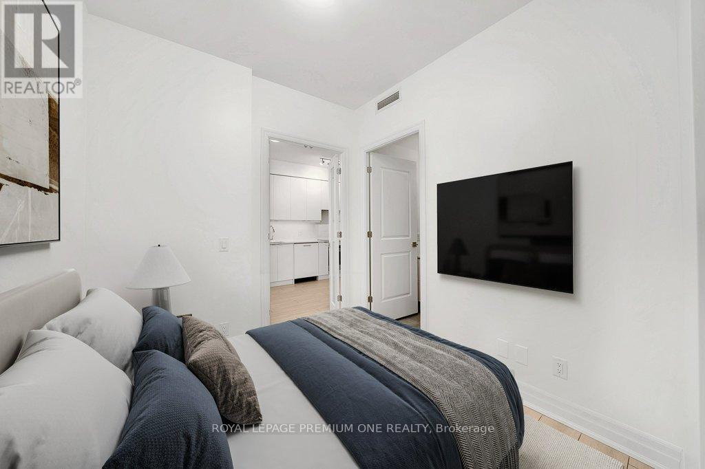 306 - 30 Elm Drive W, Mississauga, Ontario  L5A 4C3 - Photo 18 - W12728082