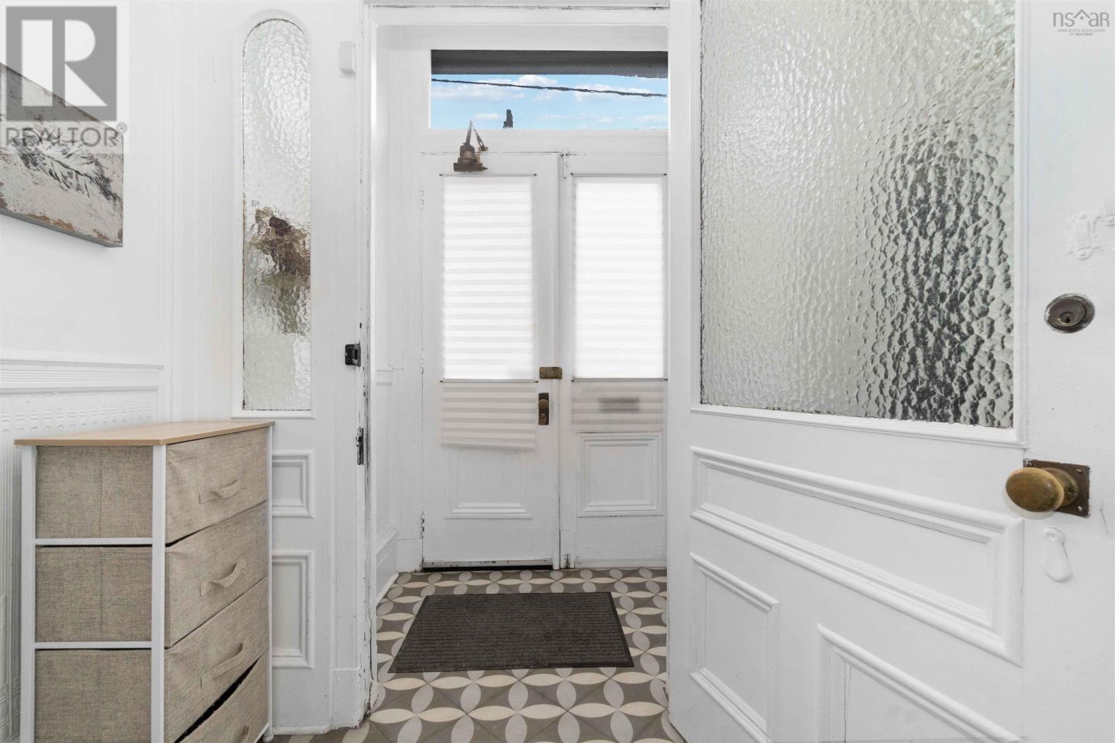 5274 Morris Street, Halifax, Nova Scotia  B3J 1B4 - Photo 10 - 202601076