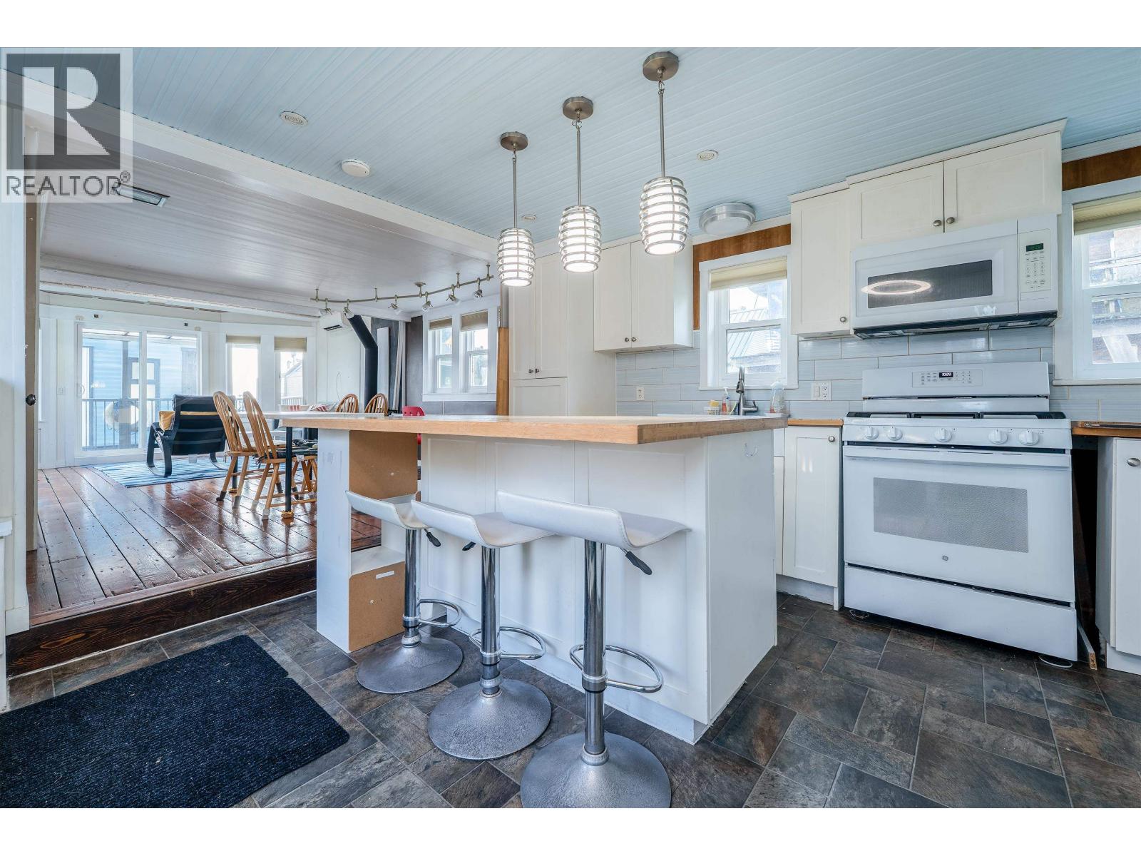 Listing Picture 6 of 17 : 12 23080 DYKE ROAD, Richmond / 烈治文 - 魯藝地產 Yvonne Lu Group - MLS Medallion Club Member