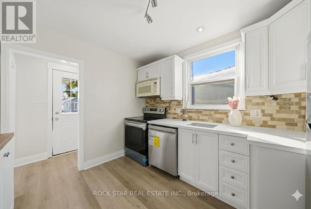 86 East 38th Street, Hamilton, Ontario  L8V 4E5 - Photo 12 - X12728076