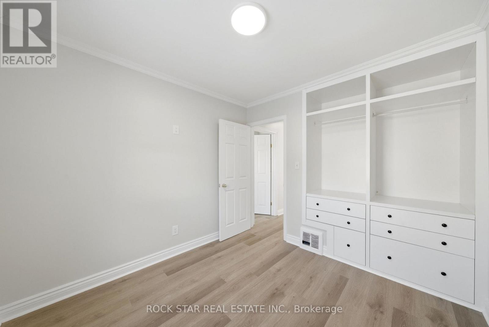 86 East 38th Street, Hamilton, Ontario  L8V 4E5 - Photo 16 - X12728076