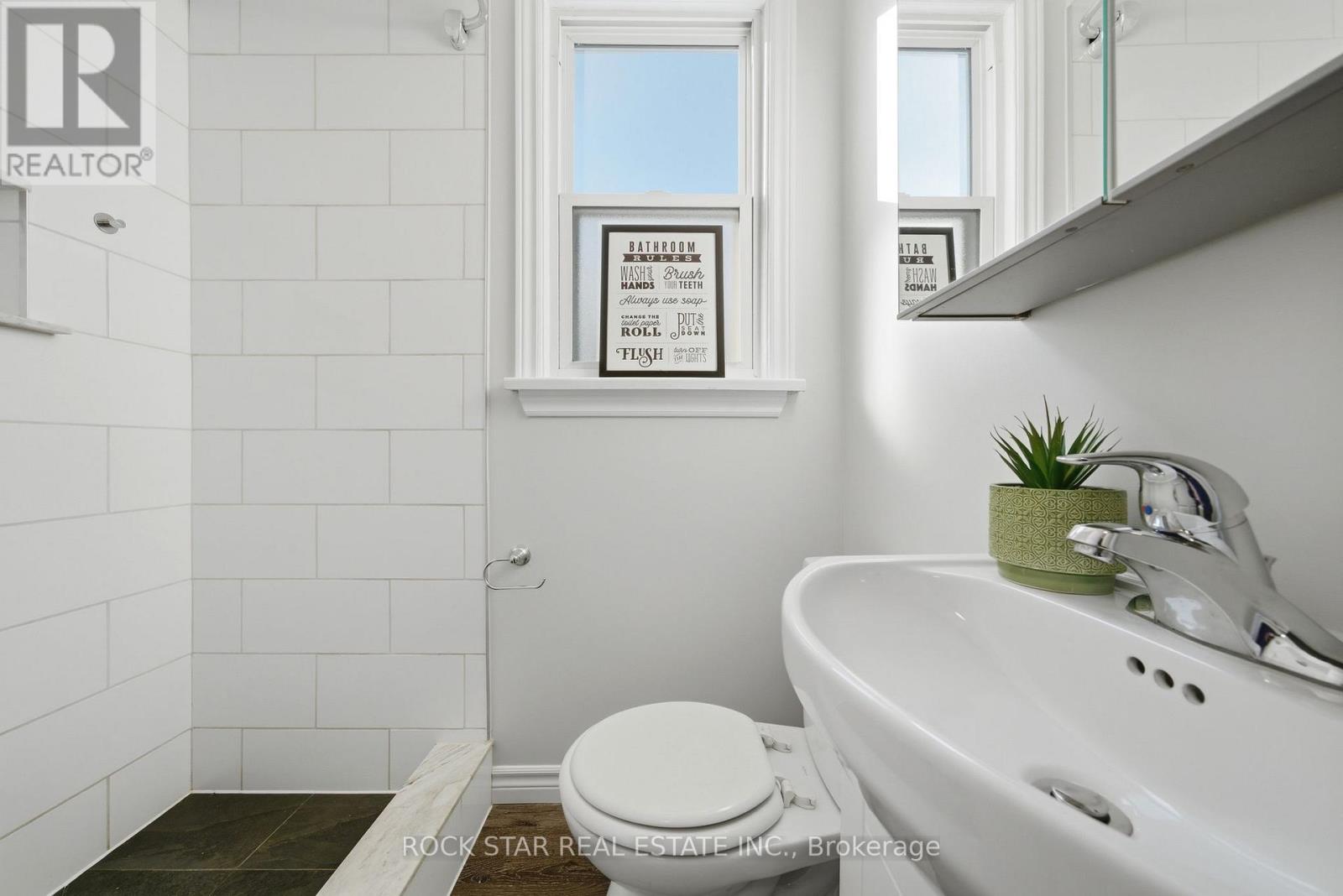 86 East 38th Street, Hamilton, Ontario  L8V 4E5 - Photo 17 - X12728076