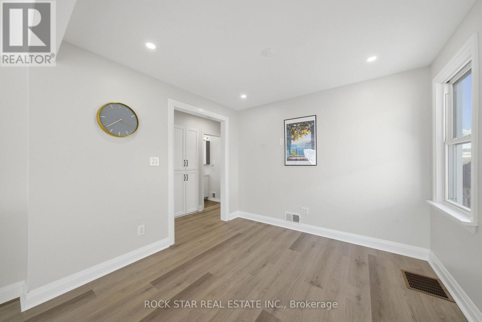 86 East 38th Street, Hamilton, Ontario  L8V 4E5 - Photo 9 - X12728076