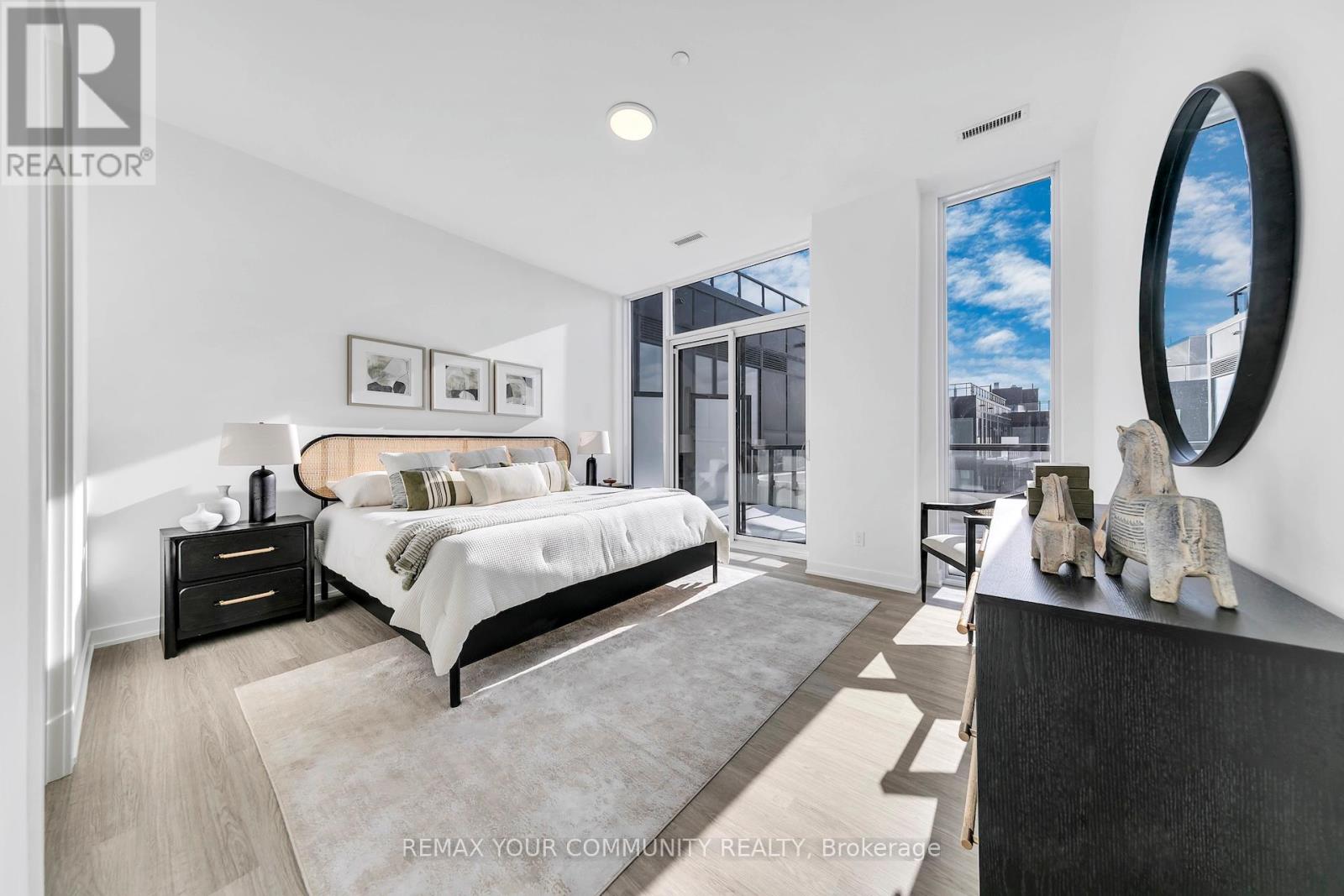 1002 - 8188 Yonge Street, Vaughan, Ontario  L4J 0M2 - Photo 19 - N12718954