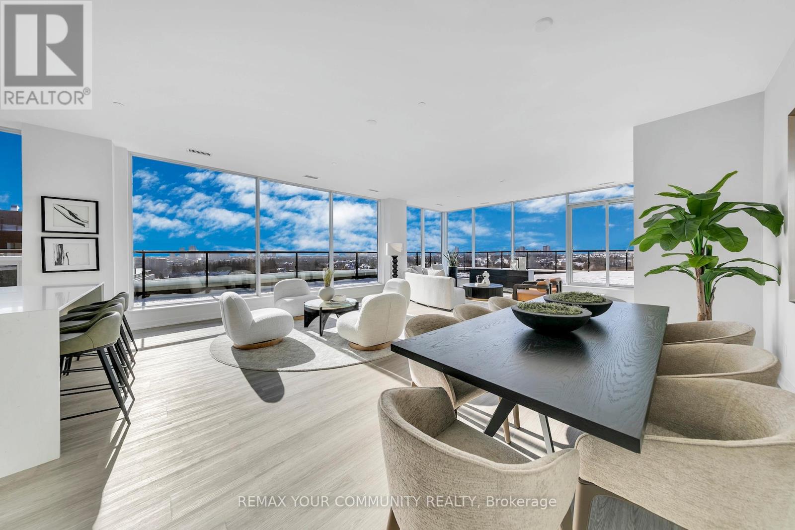 1002 - 8188 Yonge Street, Vaughan, Ontario  L4J 0M2 - Photo 3 - N12718954