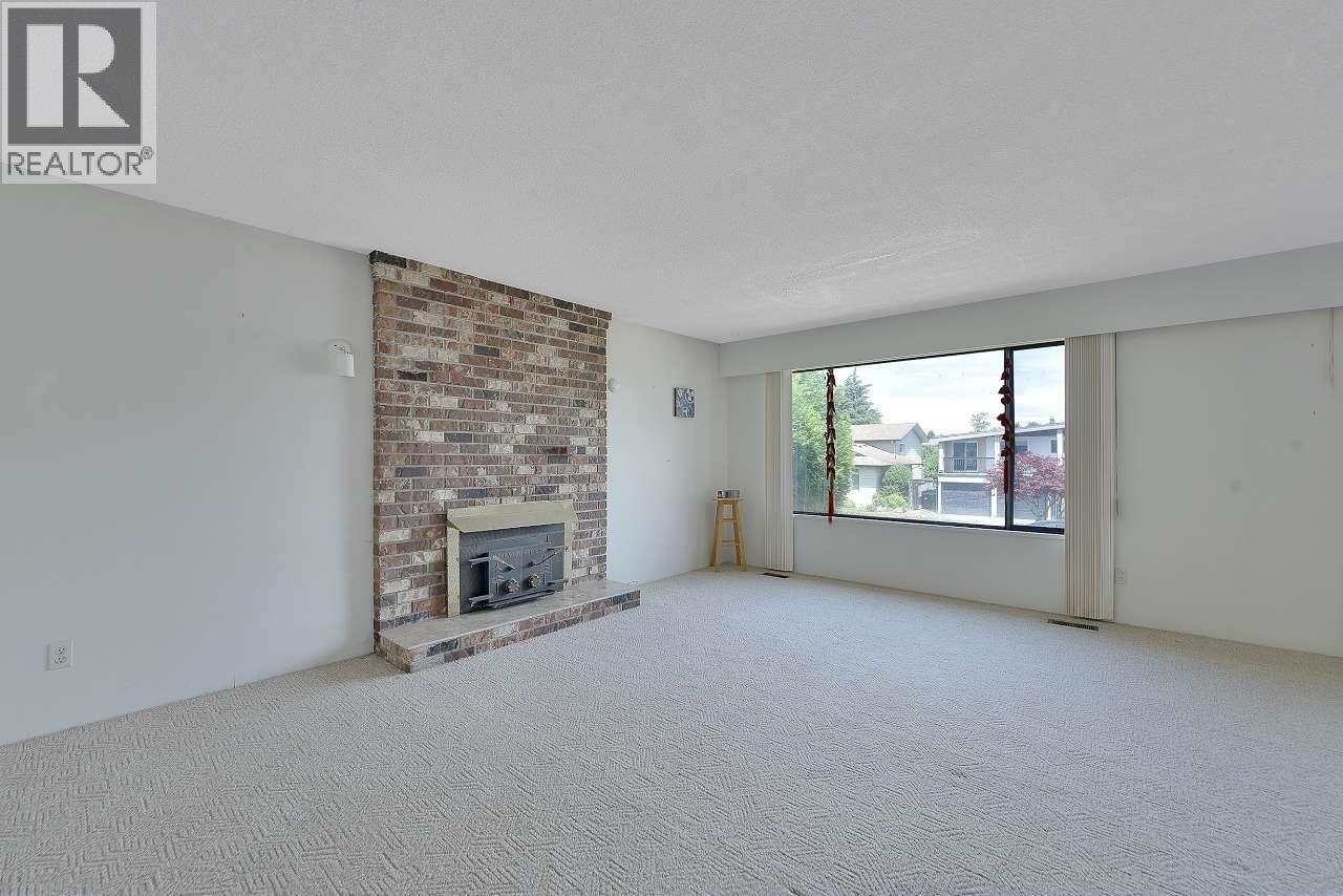 Listing Picture 3 of 39 : 10640 ANAHIM DRIVE, Richmond / 烈治文 - 魯藝地產 Yvonne Lu Group - MLS Medallion Club Member