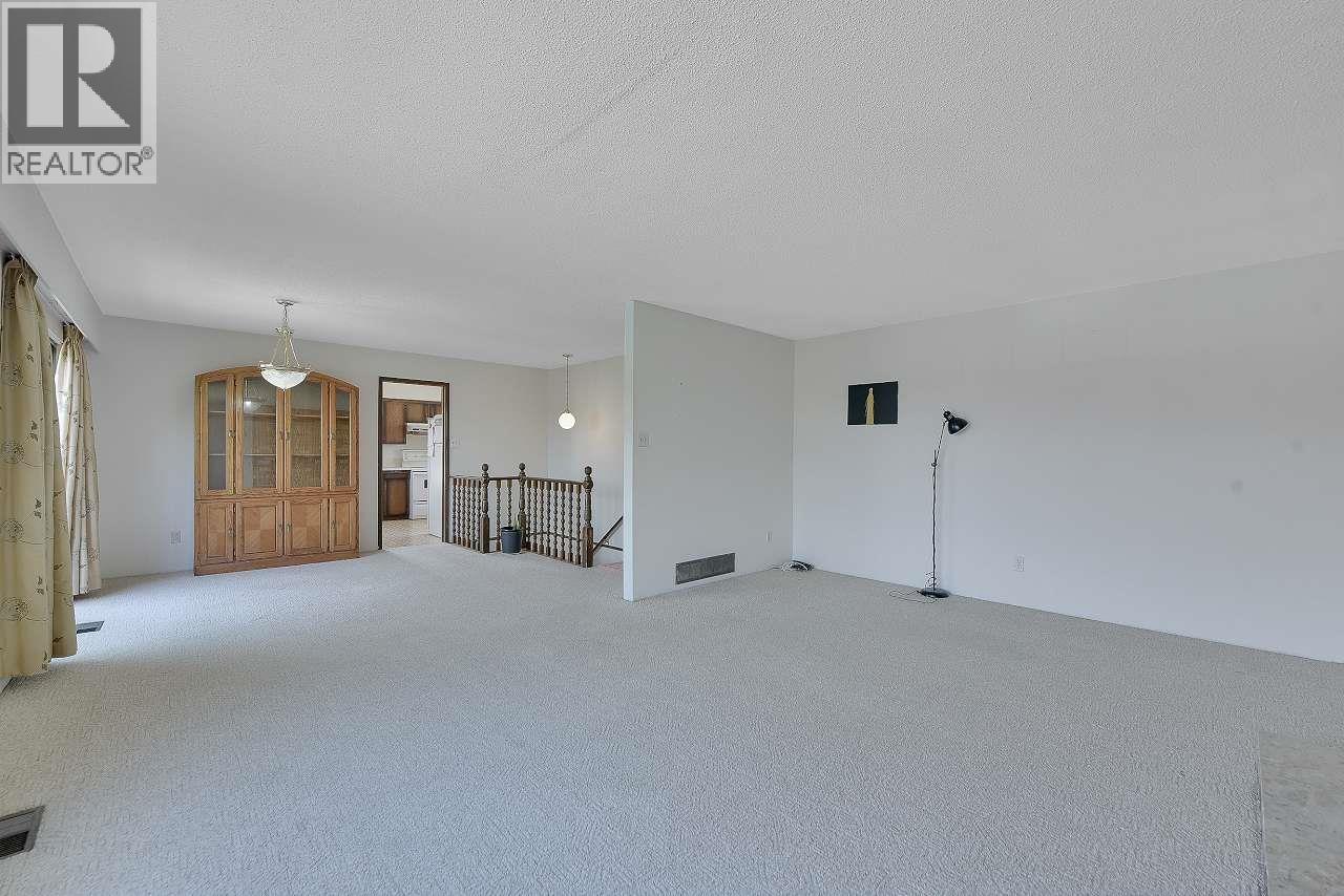 Listing Picture 5 of 39 : 10640 ANAHIM DRIVE, Richmond / 烈治文 - 魯藝地產 Yvonne Lu Group - MLS Medallion Club Member