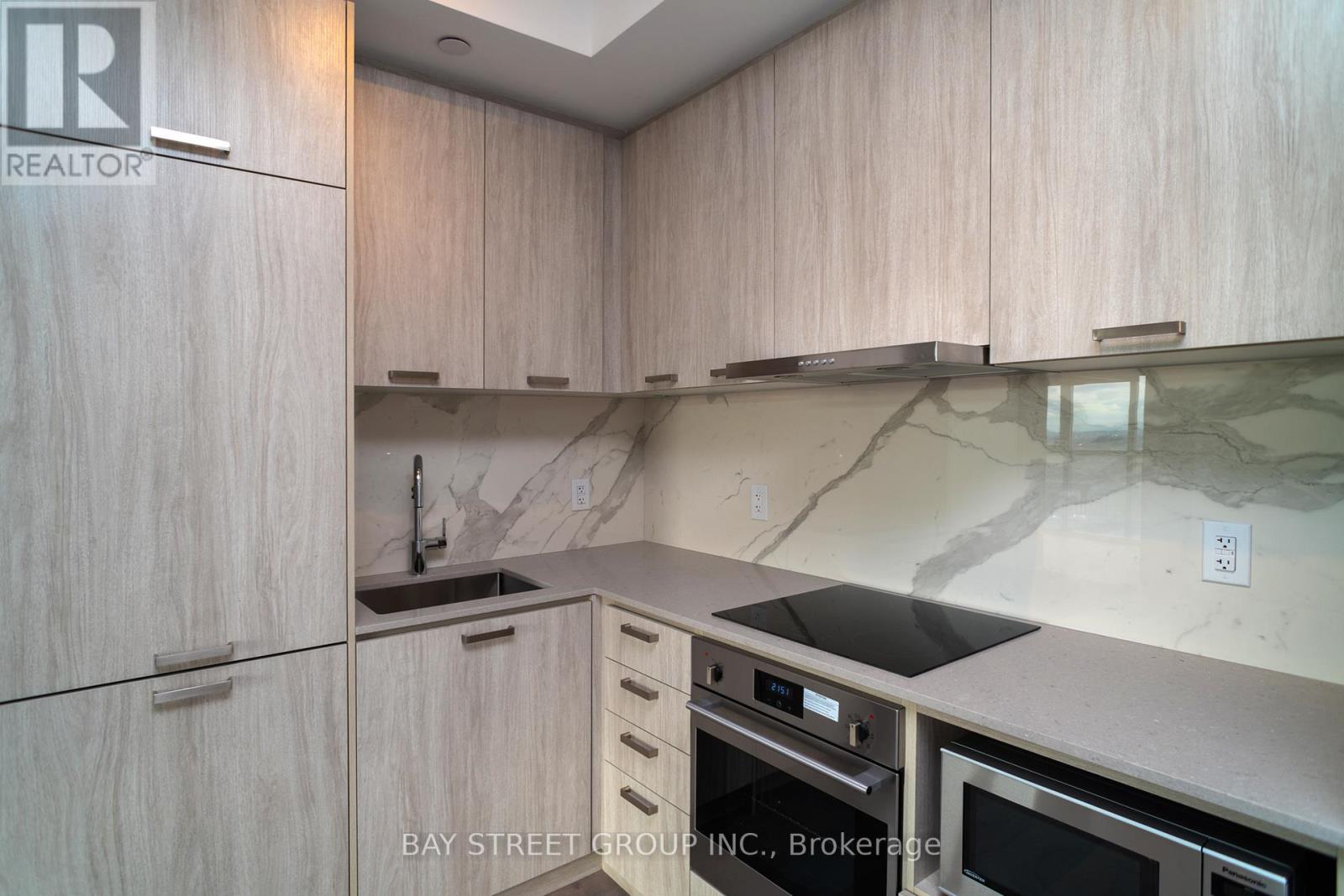 906 - 10 Honeycrisp Crescent N, Vaughan, Ontario  L4K 0M7 - Photo 13 - N12728088