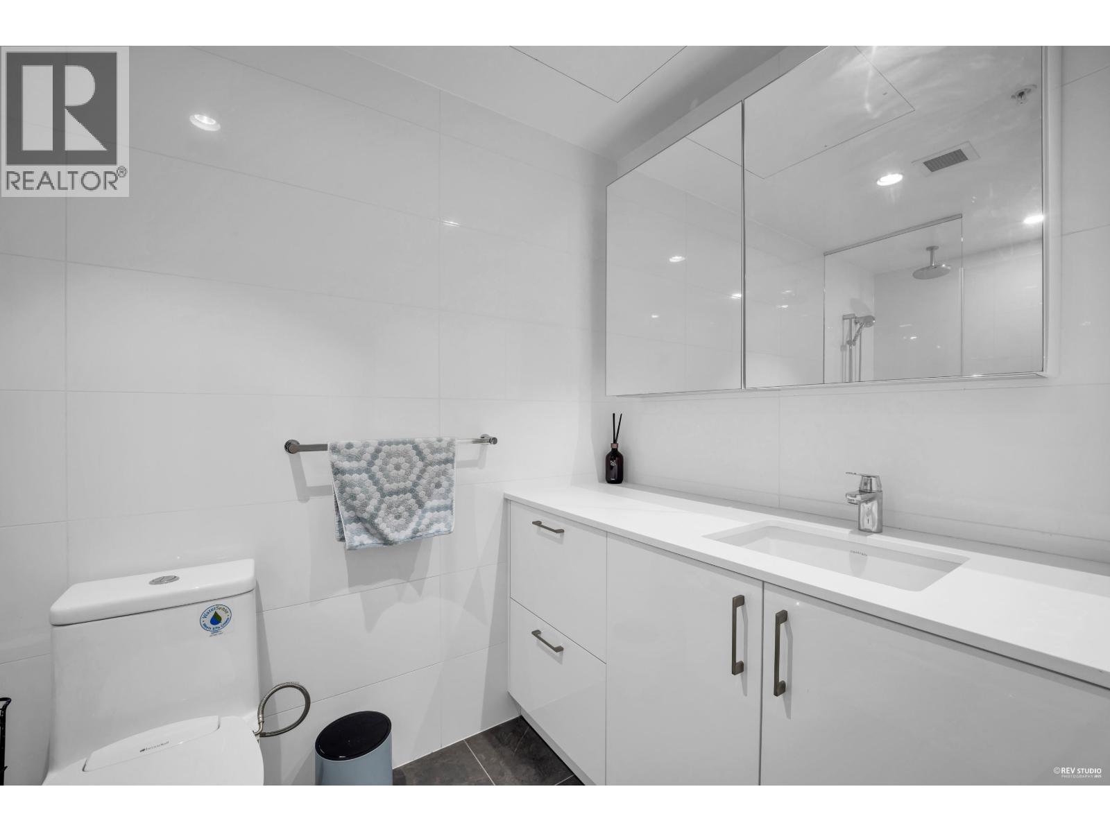 203 1632 Lions Gate Lane, North Vancouver, British Columbia V7P 0E2 - Photo 22 - R3075777