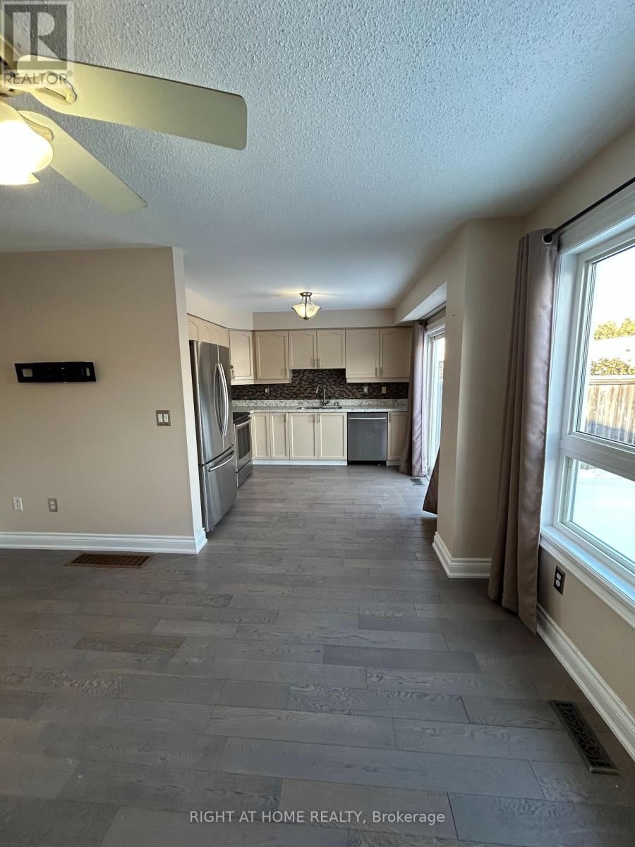 15 Allworth Crescent W, Clarington, Ontario  L1C 0B5 - Photo 6 - E12705702