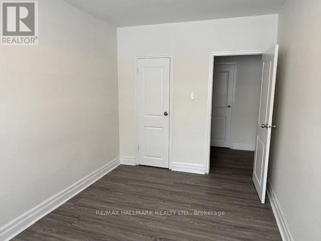 B4 - 2 Kinsdale Boulevard, Toronto, Ontario  M8Y 1T7 - Photo 4 - W12728122