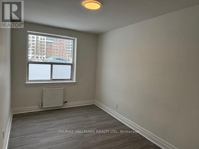 B4 - 2 Kinsdale Boulevard, Toronto, Ontario  M8Y 1T7 - Photo 5 - W12728122