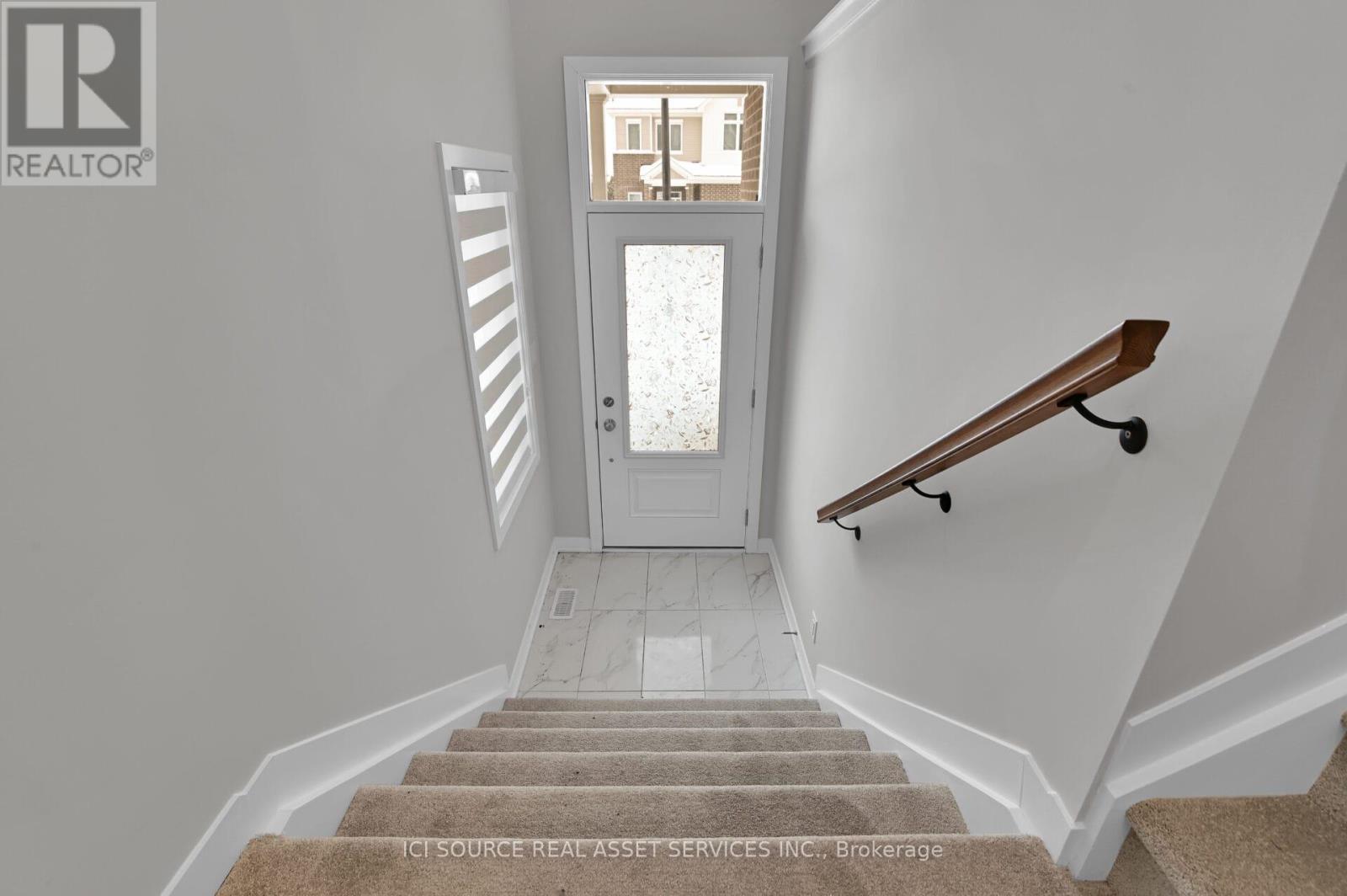 334 Falsetto Street, Ottawa, Ontario  K1W 0S6 - Photo 4 - X12728124