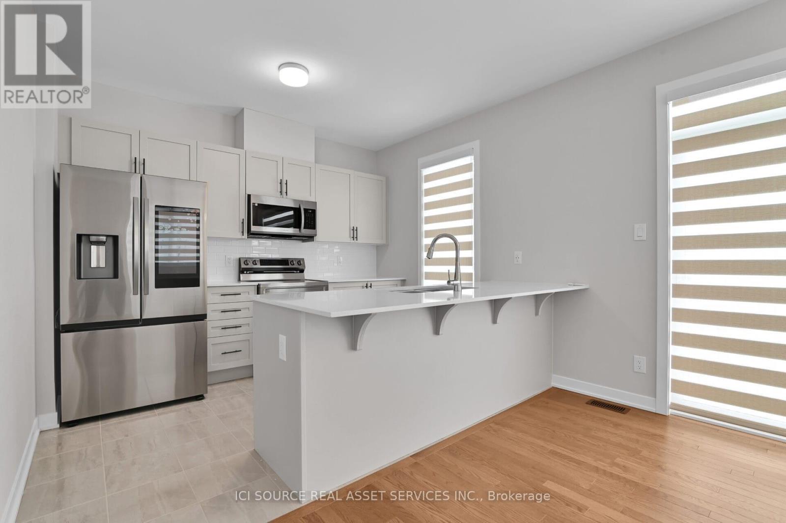 334 Falsetto Street, Ottawa, Ontario  K1W 0S6 - Photo 9 - X12728124