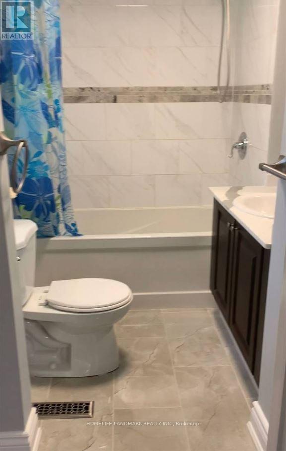 Upper - 3079 Lindenlea Drive, Mississauga, Ontario  L5C 2C3 - Photo 12 - W12684134