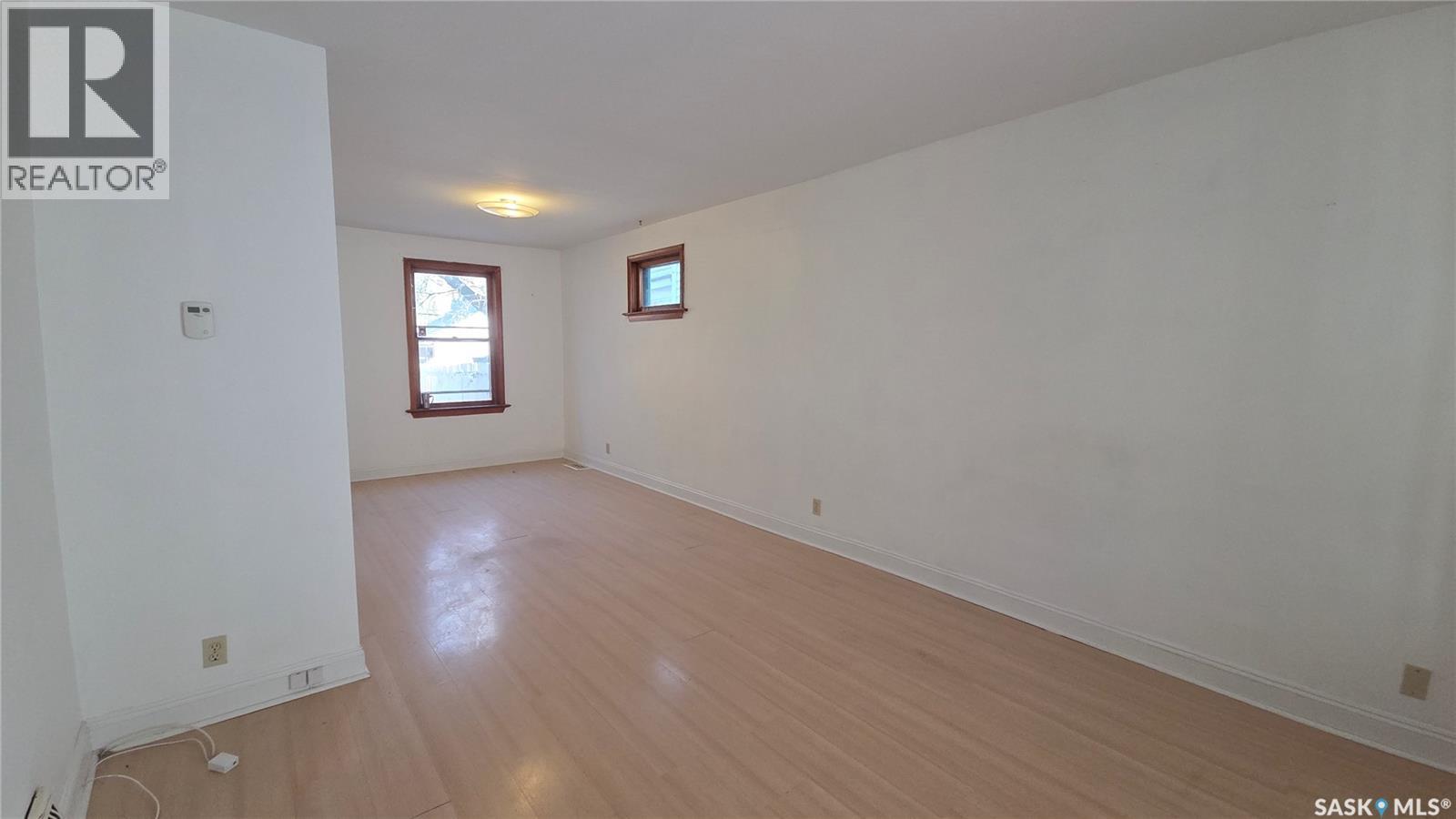 2143 Cameron Street, Regina, Saskatchewan  S4T 2V7 - Photo 5 - SK021155