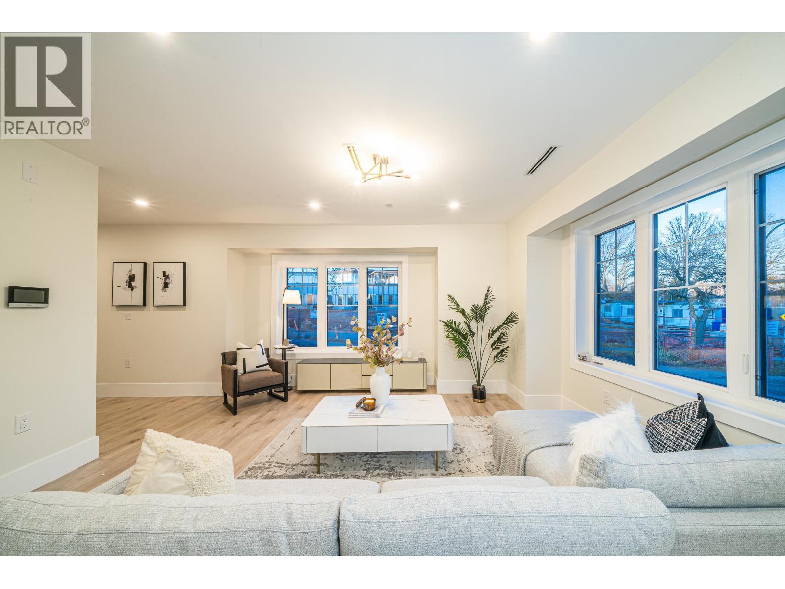 Listing Picture 5 of 34 : 7815 SHAUGHNESSY STREET, Vancouver / 溫哥華 - 魯藝地產 Yvonne Lu Group - MLS Medallion Club Member