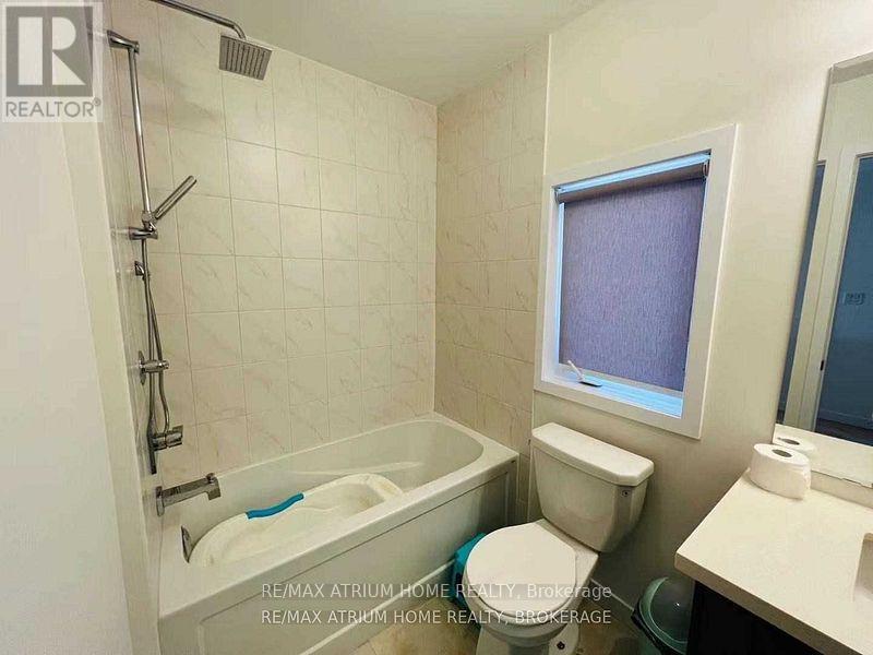 18 Mcnaughton Road, Vaughan, Ontario  L6A 5B6 - Photo 13 - N12728142