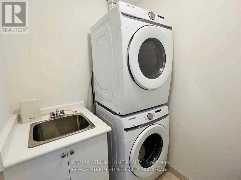 18 Mcnaughton Road, Vaughan, Ontario  L6A 5B6 - Photo 14 - N12728142