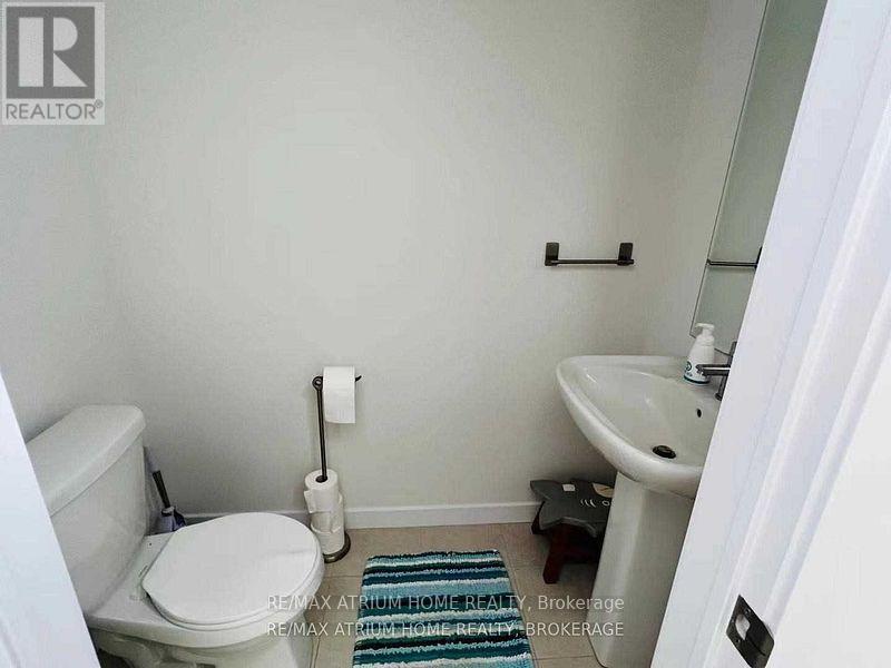 18 Mcnaughton Road, Vaughan, Ontario  L6A 5B6 - Photo 6 - N12728142