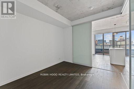 511 - 383 Sorauren Avenue, Toronto, Ontario  M6R 0A4 - Photo 13 - W12728136