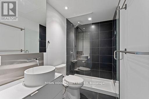 511 - 383 Sorauren Avenue, Toronto, Ontario  M6R 0A4 - Photo 6 - W12728136