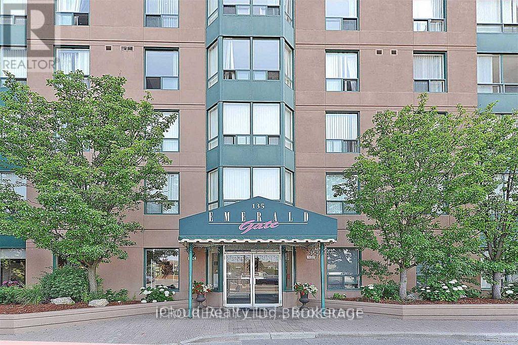 1814 - 135 Hillcrest Avenue, Mississauga, Ontario  L5B 4B1 - Photo 2 - W12728152