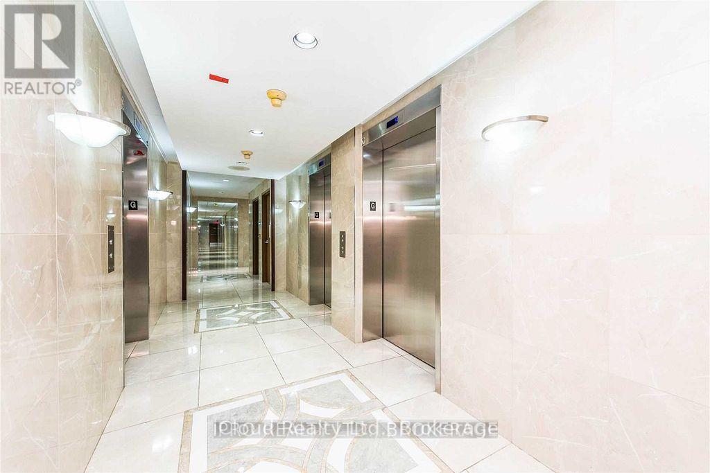 1814 - 135 Hillcrest Avenue, Mississauga, Ontario  L5B 4B1 - Photo 21 - W12728152