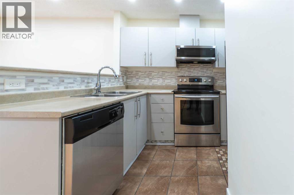 204, 760 Railway Gate Sw, Airdrie, Alberta  T4B 3C5 - Photo 11 - A2274515