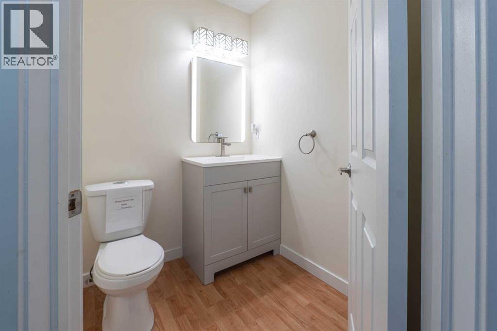 204, 760 Railway Gate Sw, Airdrie, Alberta  T4B 3C5 - Photo 7 - A2274515