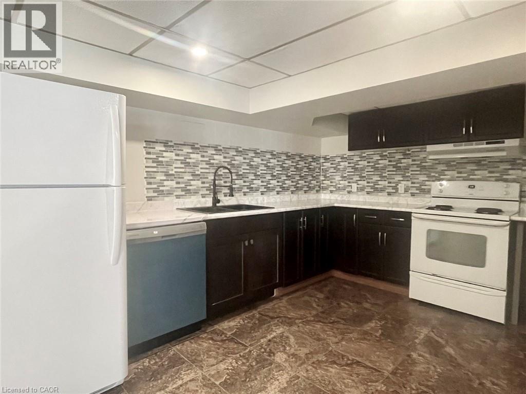 19 Hahn Place Unit# Lower, Kitchener, Ontario  N2M 1R4 - Photo 2 - 40800828