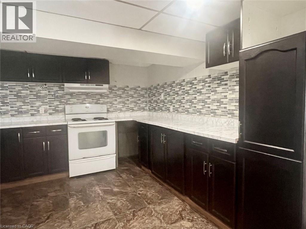 19 Hahn Place Unit# Lower, Kitchener, Ontario  N2M 1R4 - Photo 3 - 40800828