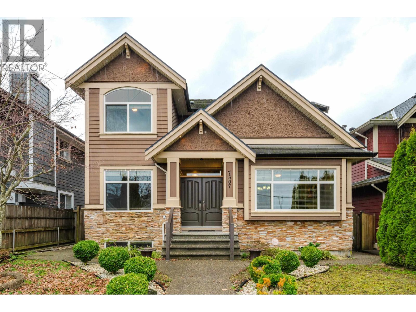 7307 2ND STREET, Burnaby, British Columbia