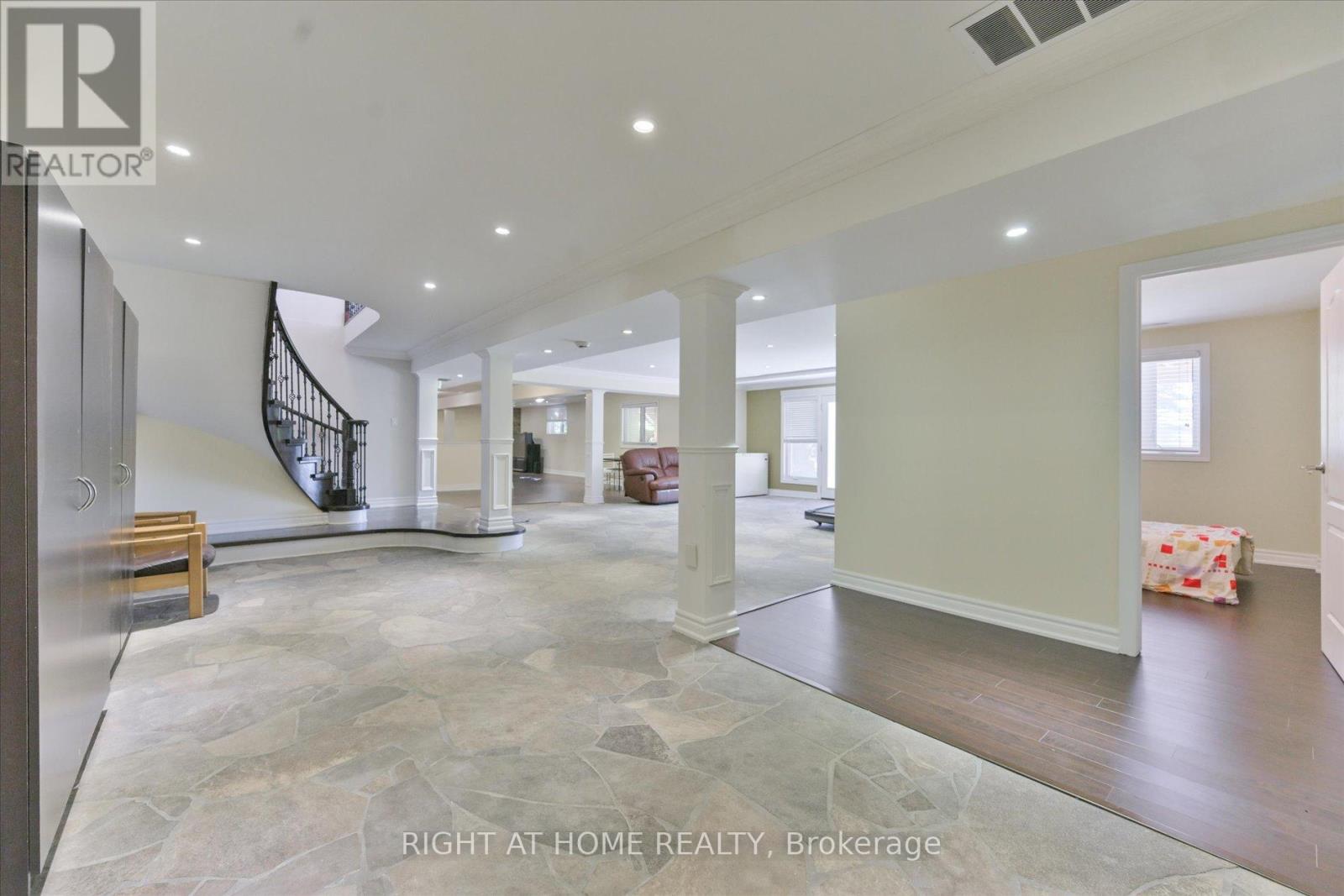 18 Mccowan Lane, Whitchurch-Stouffville, Ontario  L4A 4C1 - Photo 37 - N12710016