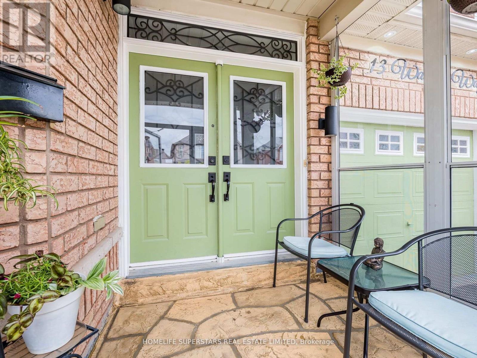 13 Wallaby Way, Brampton, Ontario  L6R 3G1 - Photo 2 - W12728160